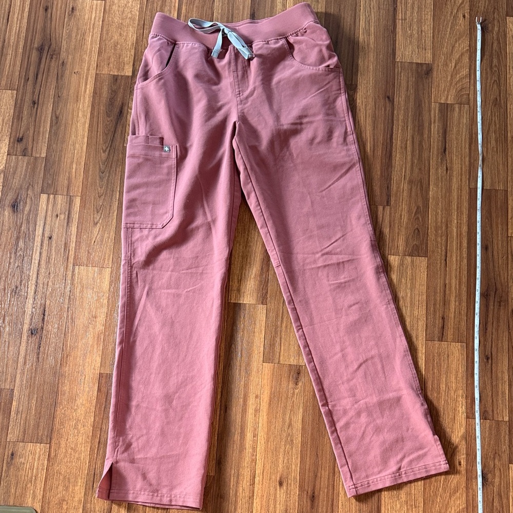 Figs Mauve Kade pants